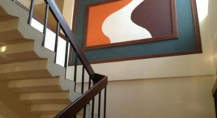 Grand Sumatera Hotel Surabaya Bagian luar foto