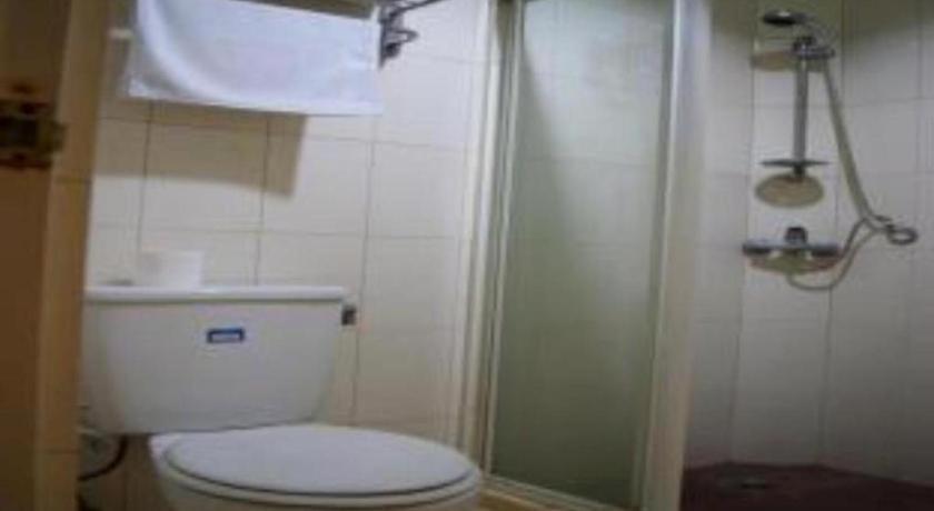 Grand Sumatera Hotel Surabaya Bagian luar foto