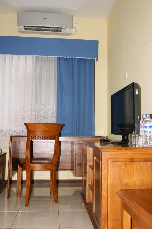 Grand Sumatera Hotel Surabaya Bagian luar foto